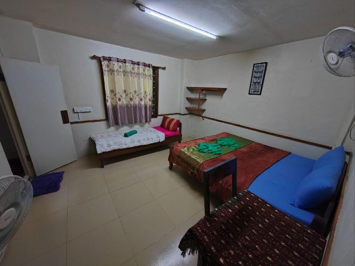 Soben Cafe Guesthouse & Restaurant Siem Reap Bagian luar foto
