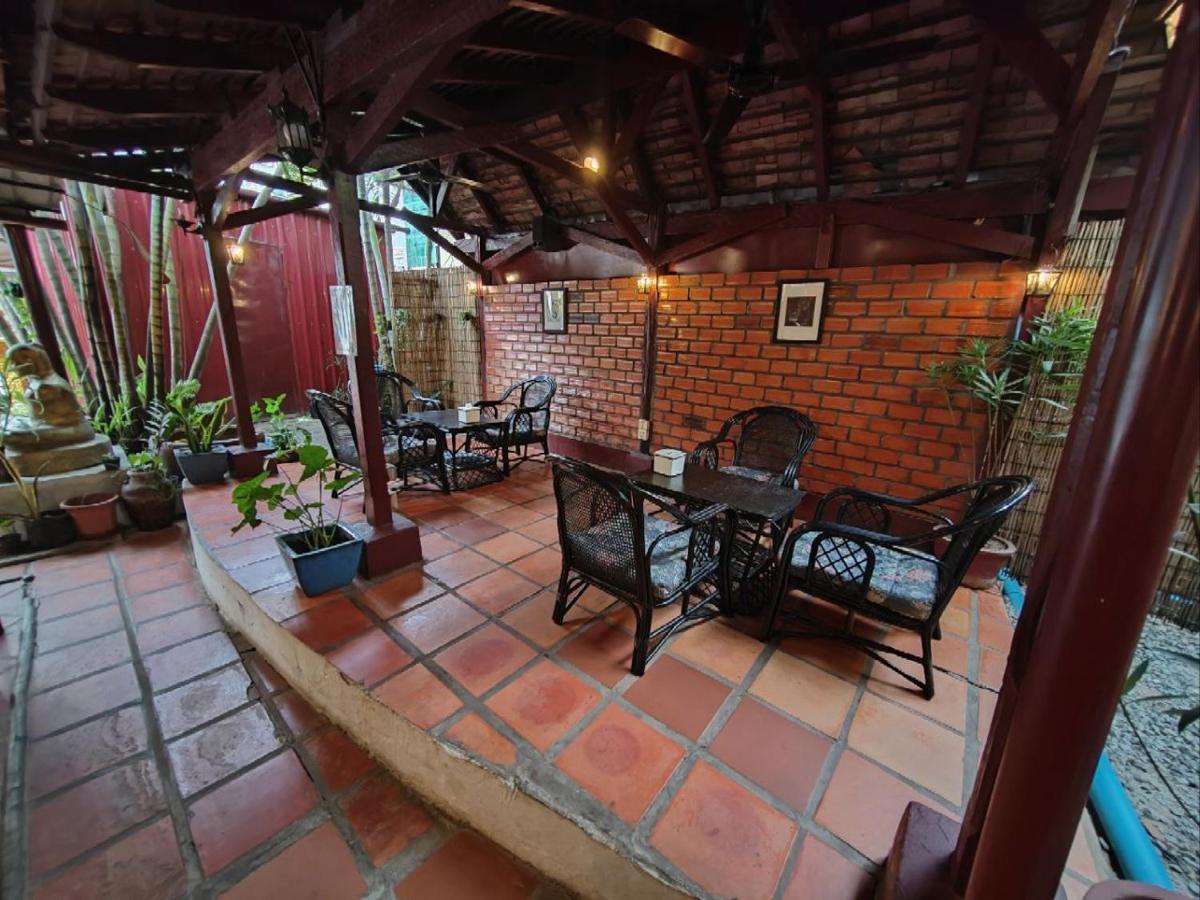 Soben Cafe Guesthouse & Restaurant Siem Reap Bagian luar foto