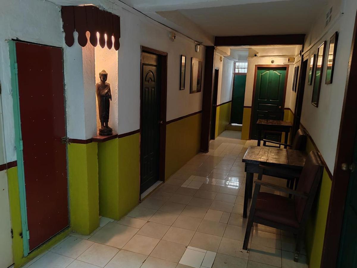 Soben Cafe Guesthouse & Restaurant Siem Reap Bagian luar foto