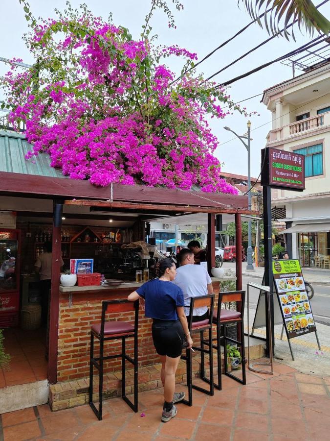Soben Cafe Guesthouse & Restaurant Siem Reap Bagian luar foto