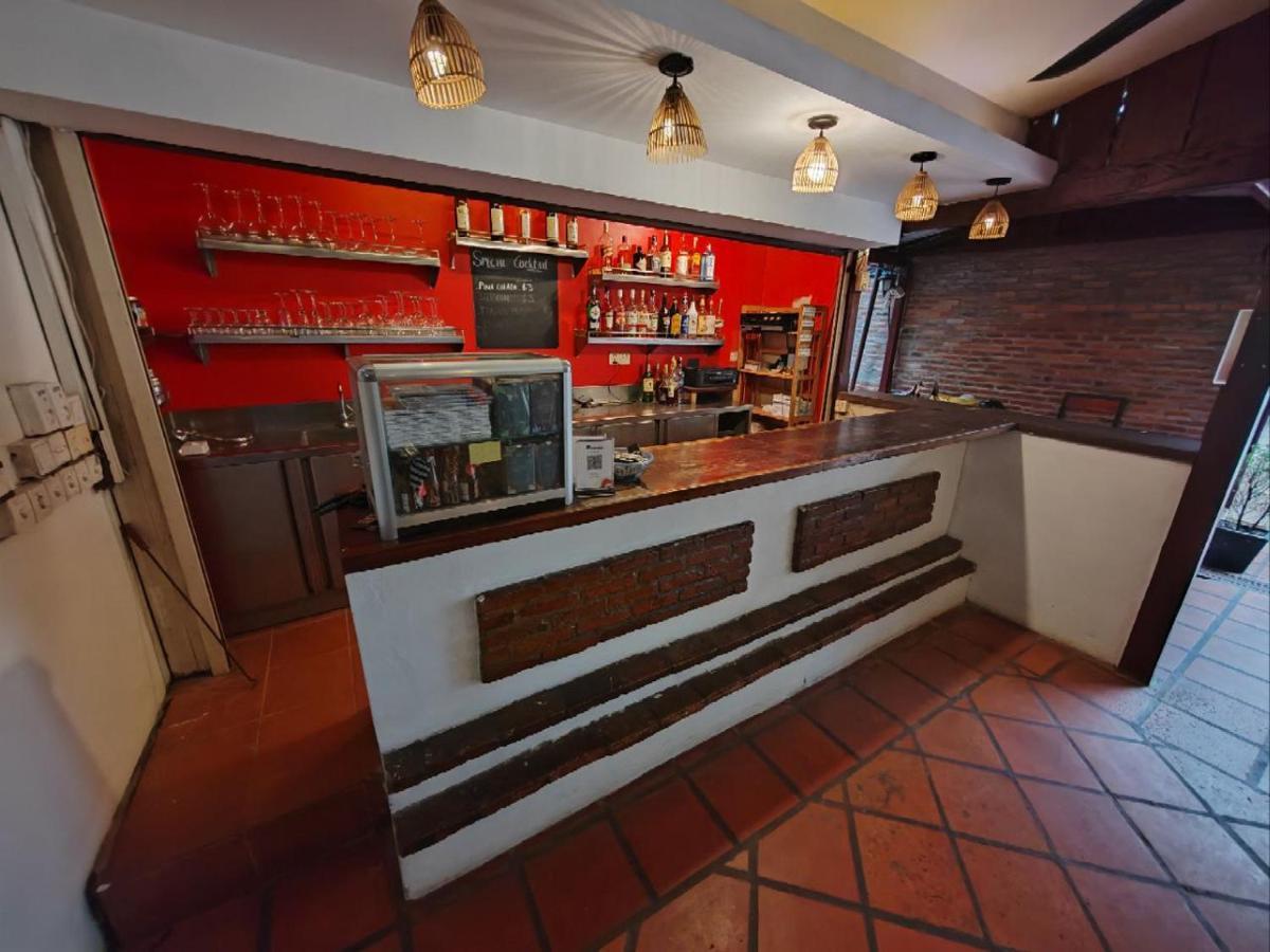 Soben Cafe Guesthouse & Restaurant Siem Reap Bagian luar foto