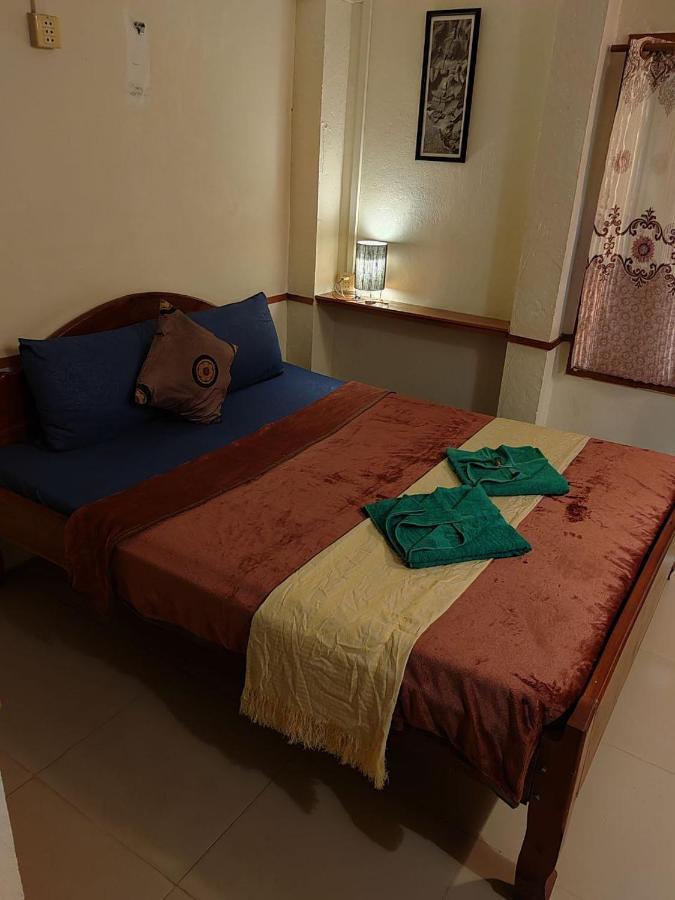 Soben Cafe Guesthouse & Restaurant Siem Reap Bagian luar foto